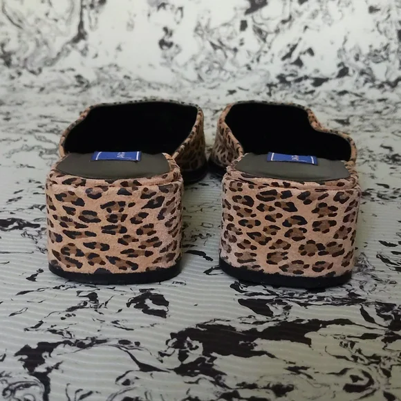 Vintage suede cheetah print mules - Picture 5 of 9